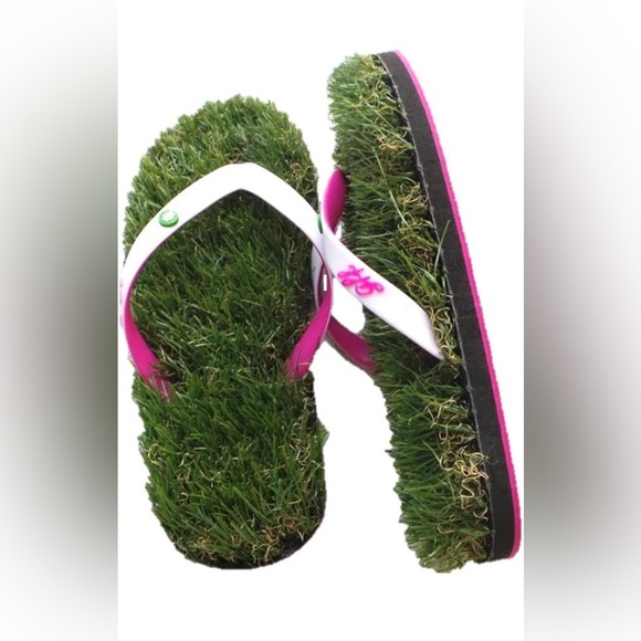 GFF Grass Flip Flops  - size small 7.5-9 - Picture 4 of 5